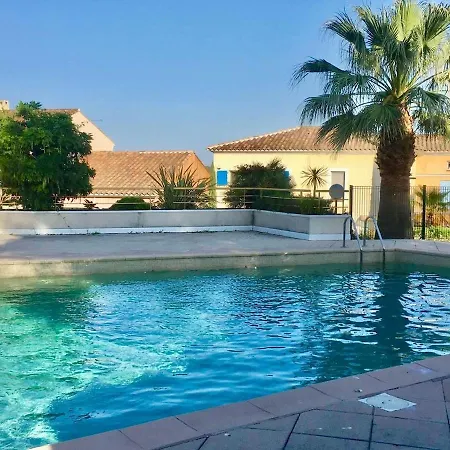 Apartment Havre De Paix Avec Terrasse Acces Piscine, Parking